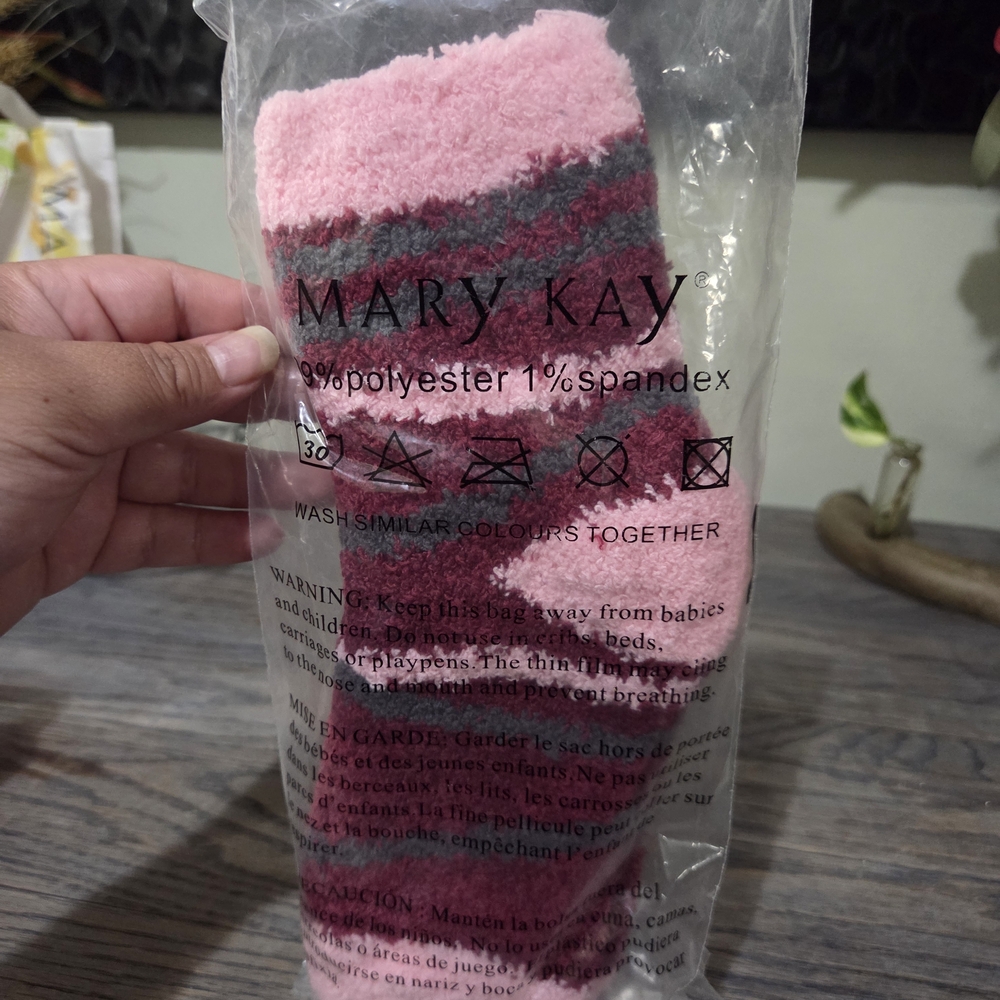 Mary Kay Limited Edition Pink Socks DISCONTINUED